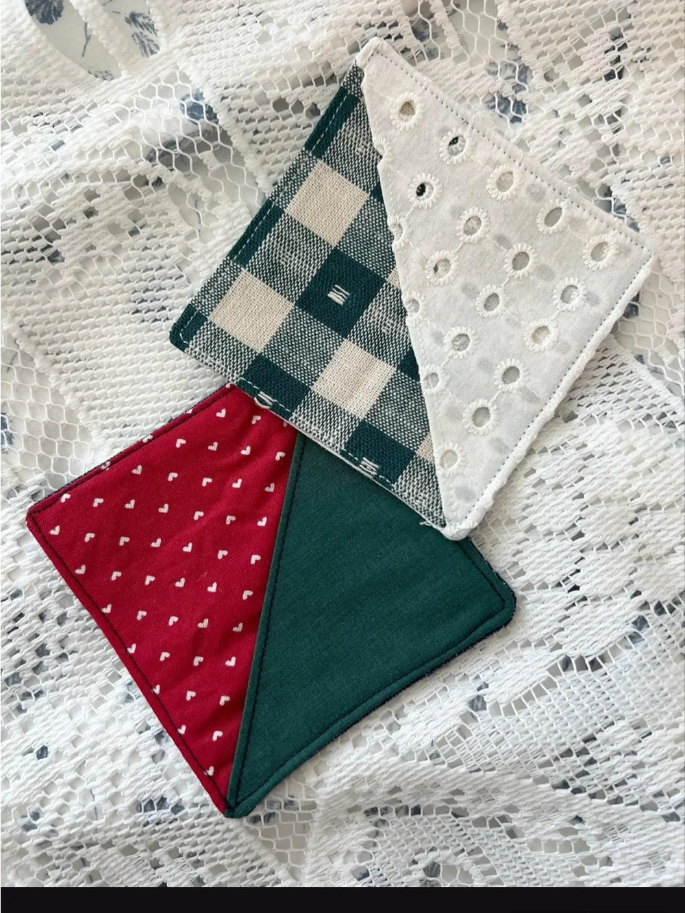 Handmade Green Gingham Eyelet Red Heart Corner Bookmark Set